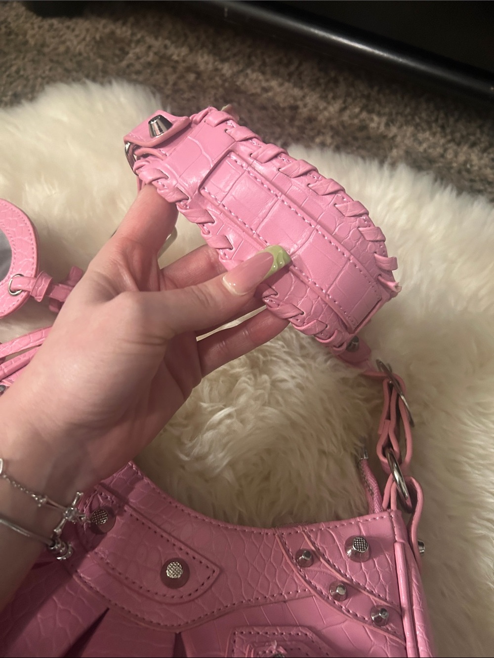 Dolls Kill Shoulder Bag - Picture 4 of 8